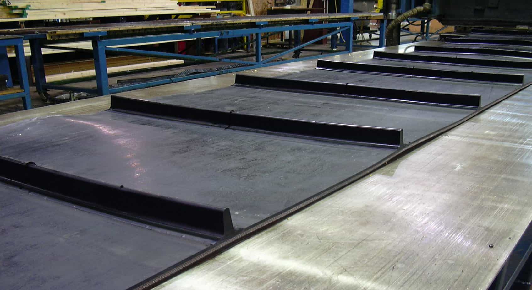 conveyor belt cleats